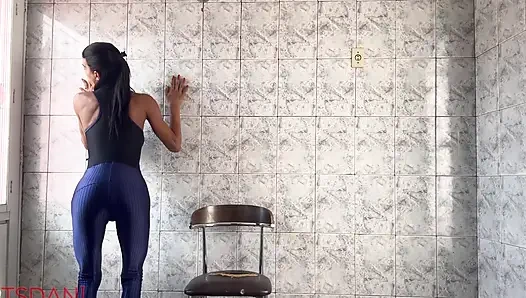 Cademia'dan geldikten sonra sadece boşalmak istedim.