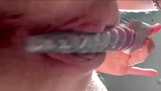 Sıkı genç pembe amcık ustalık yapıyor