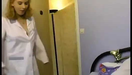 Bkr yaramaz hemşire işini kurtarmak için tekrar sikikleri!