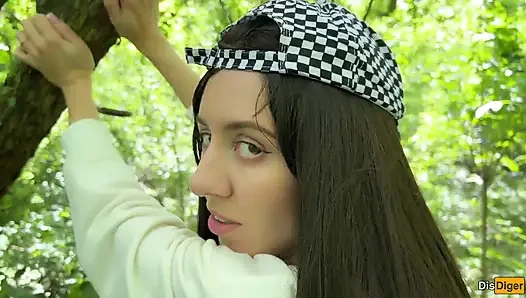 Graffiti çizim hooligan ormanda yarakla cezalandırılıyor - külota boşalma