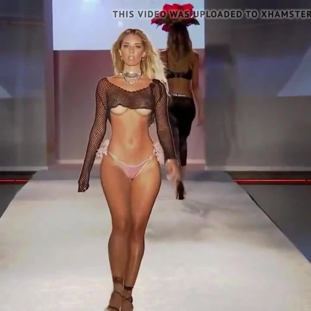 süper seksi model