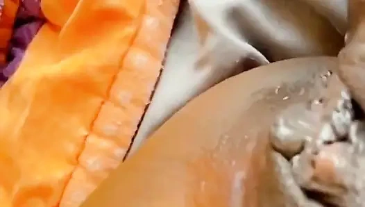 O ağır Fışkırtmayı Tutamıyorum