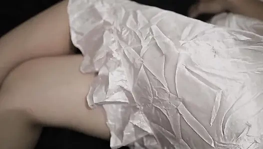 SATEN PIJAMALı HINTLI KıZ SÜPER BÜYÜK MEMELI HINTLI SON HINTLI BOKEP