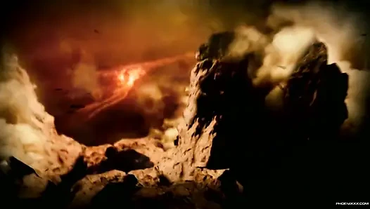 Bir arkadaşına sapık ihtiyaçlarıyla yardım ediyor