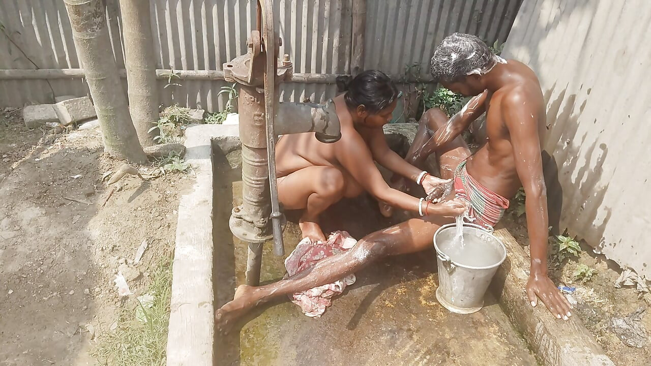 Desi housewife ke sath nahaya aur chudai ki