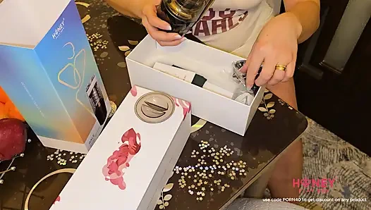 She Helps Stepdaddy to Ejaculate