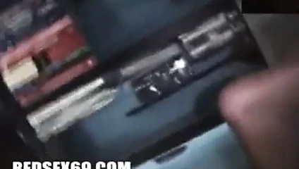 Minik kırmızı kemik bir kerede eşek ve kedi içinde 2 çük aldı