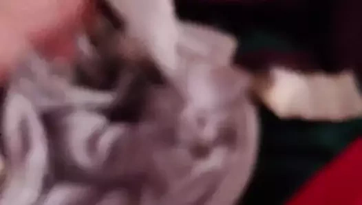 saten çiçek elbise üzerinde Cum