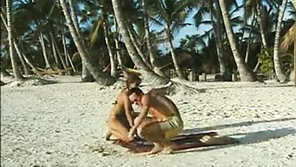 MARIA BELLUCCI: #81 Grandi Labbra sc.1