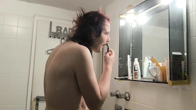 Hormon değiştirme tedavimi nasıl yapacağımı sana göstereyim.