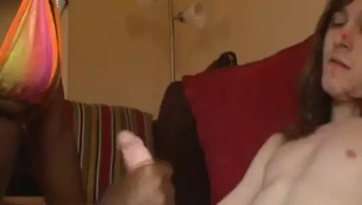 Busty abanoz kızdırdığı beyaz horoz ile handjob