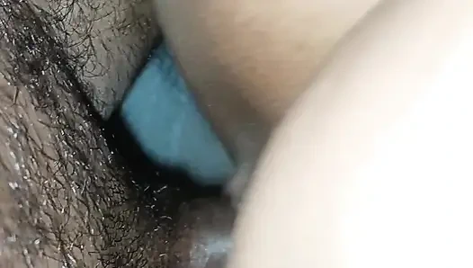 Mallu koca arkadaşının karısının tadını çıkardı