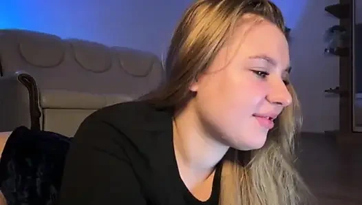 Jucielussie bouncing natural tits and fingering in doggystyle