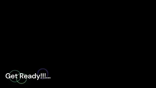 Kabarık kulakların arkasında burnu seğiren büyük memeli kız paskalya yumurtalarını saklamaktan daha fazlası için hazır - mastermeat1