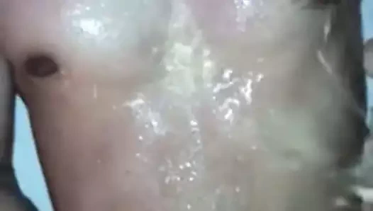 Fışkırtma tüm üzerinde onu