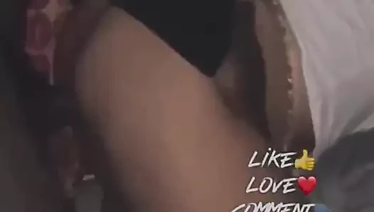 Aldatan 18 yaşındaki kız sert geri çekimler yapıyor.