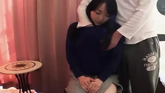 Mayu kudo Japon kız erkeklerin yarağına biniyor