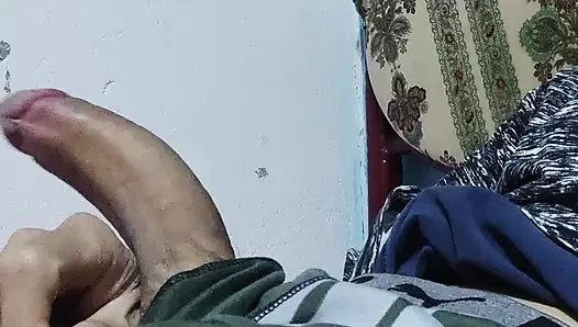 Yarak masajı yakın çekimde boşalmayla bitiyor