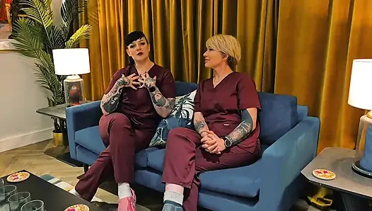 Alternatif terapi kliniği dizisi vibratör, dildo ve yarak açgözlü bir kız için baston kombinasyonu