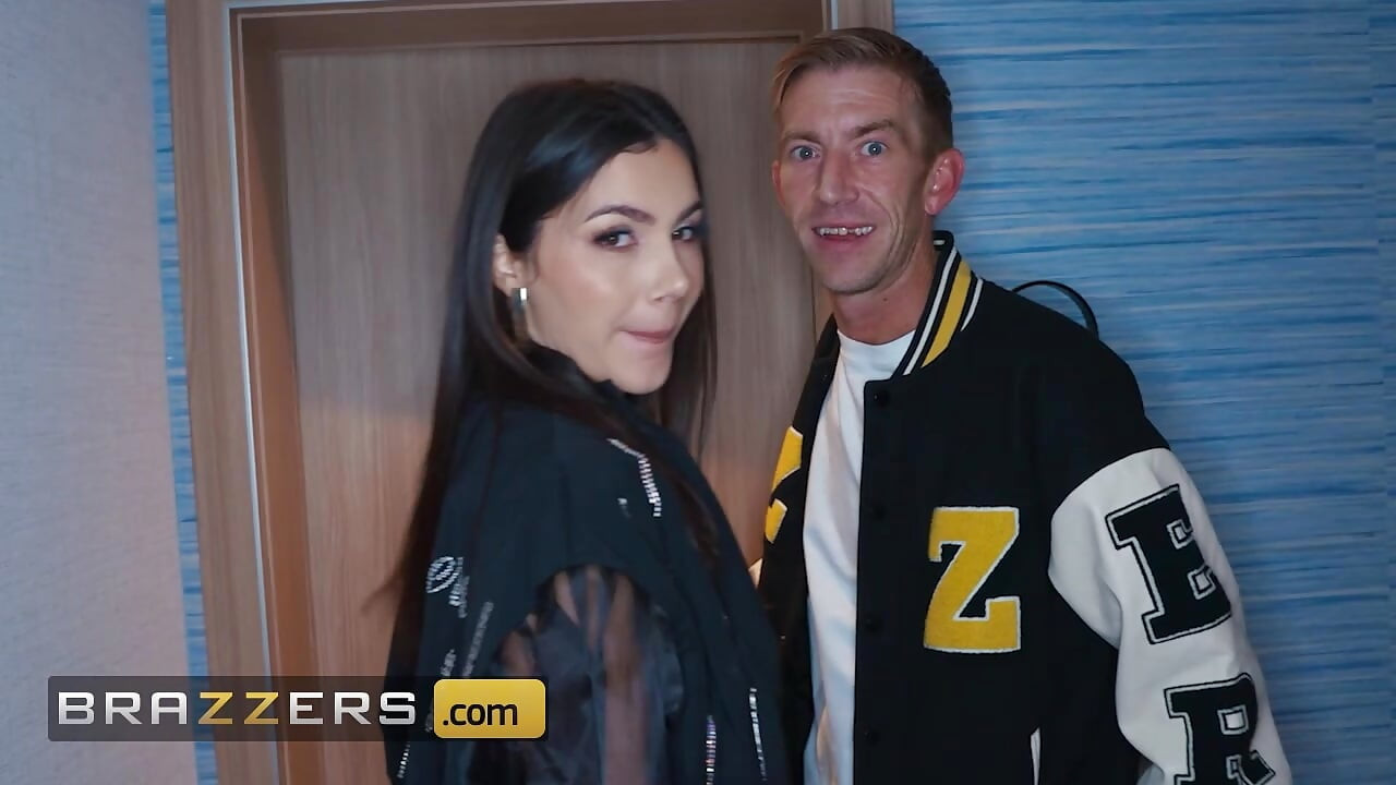 Valentina Berlin'i ele alıyor valentina nappi brazzers
