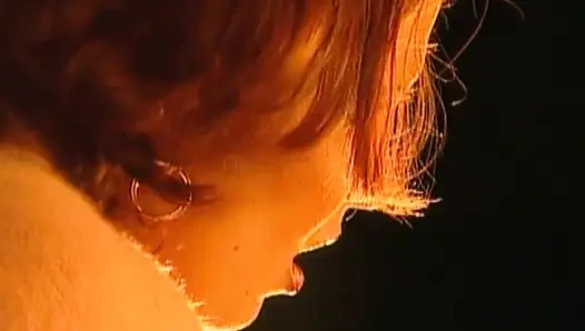 Açık havada amcık yalama ve ıslak olana kadar derin itme