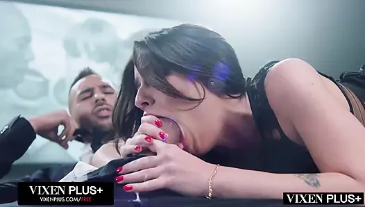 VIXENPLUS Tüm Chanel Derlemesi