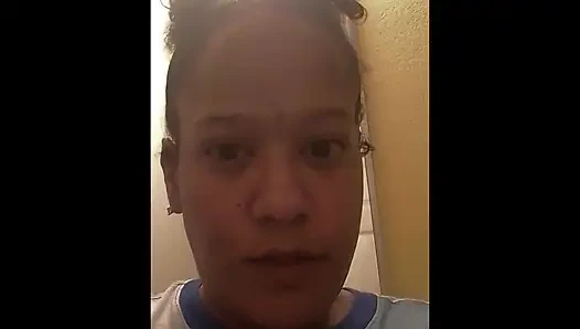 Sadece duş aldım ve çoraplarımı arıyordum sonra üvey babam