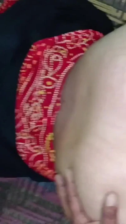 Üvey erkek kardeş üvey kız kardeşini sert sikiyor xxx | Klip 1
