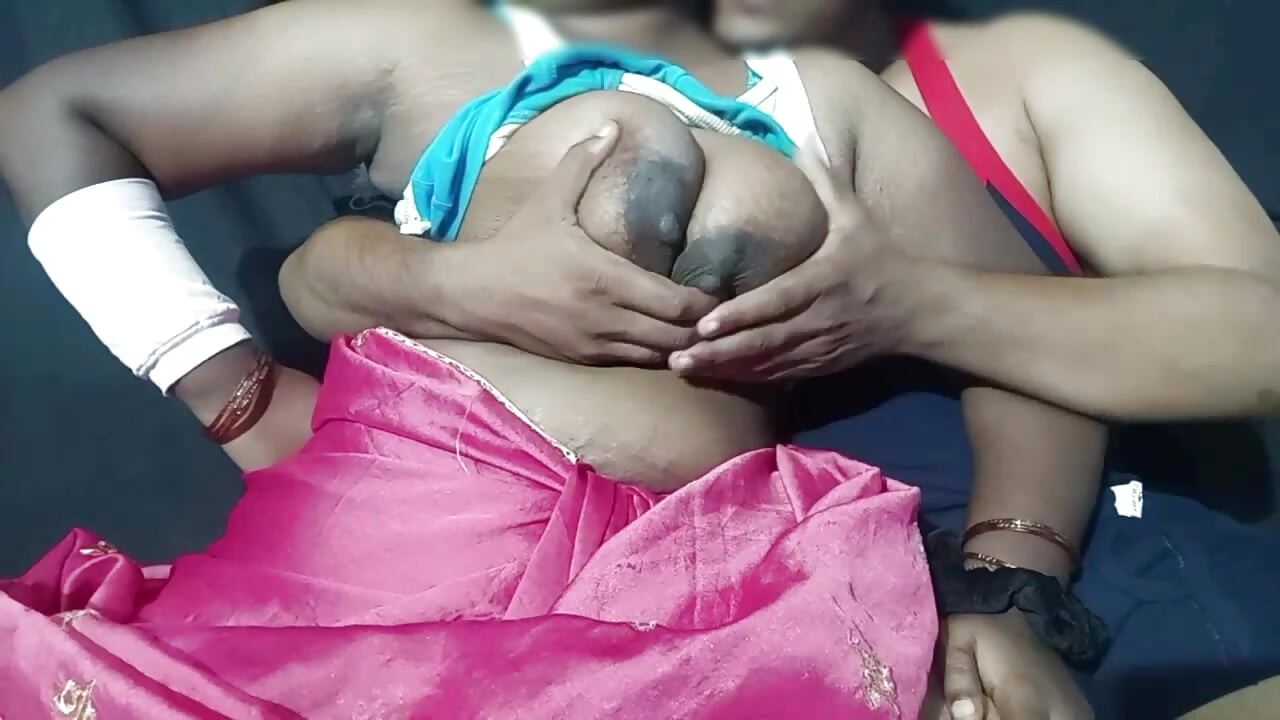 Yeni sari giyen Hintli evli kadın ateşli seks yapıyor
