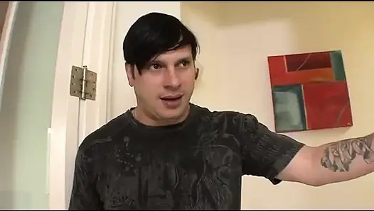 İri göğüslü zenci prenses büyük büyük beyaz yarağı alıyor