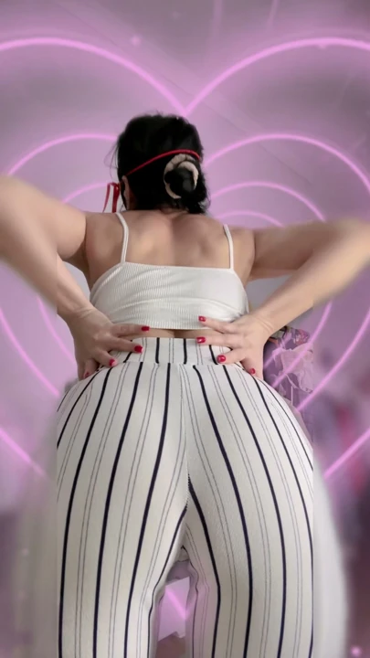Kawaii Babe: Yeni Sevimli Maskemi Deniyorum