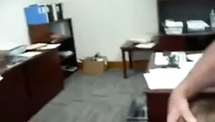 ofis milf emme horoz