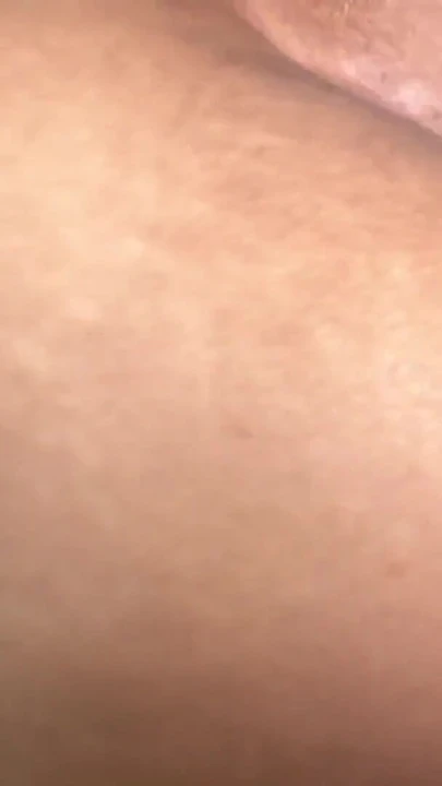 Потрясающий момент из "День, который я был дома один с моей сводной сестрой, и мы сняли наше первое порно видео"