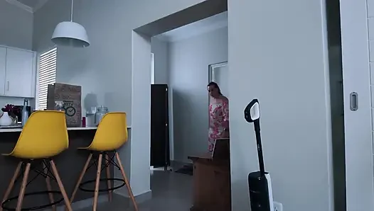 Bakış açısı eski sevgili geliyor ve derin dölleme için baştan çıkarıyor