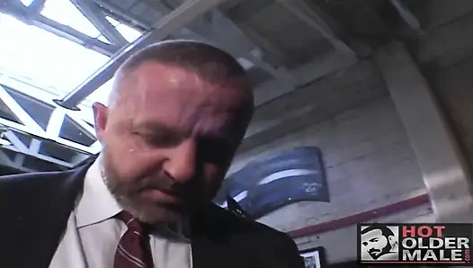 Seks için uygun: çalışmak için çok erken