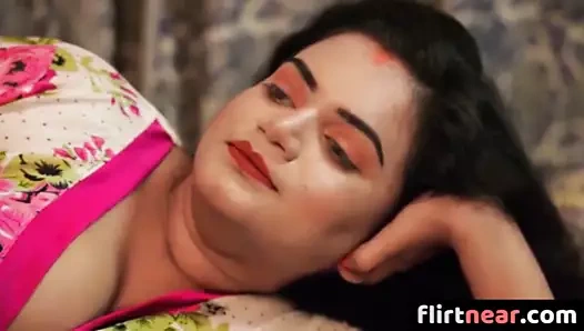 Yeni evli Hint yenge devar ile seks yaptı