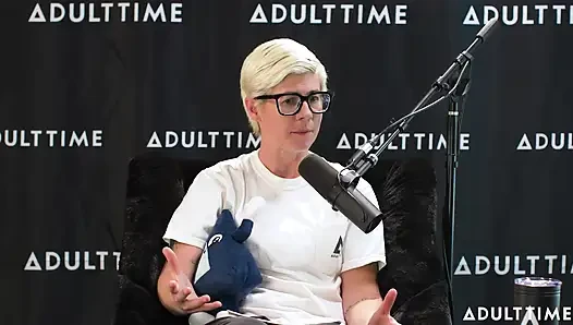 Cami Strella bir kült hayatta kalmak, tiktok şöhreti ve tek eşlilik dışı | Adult Time Podcast