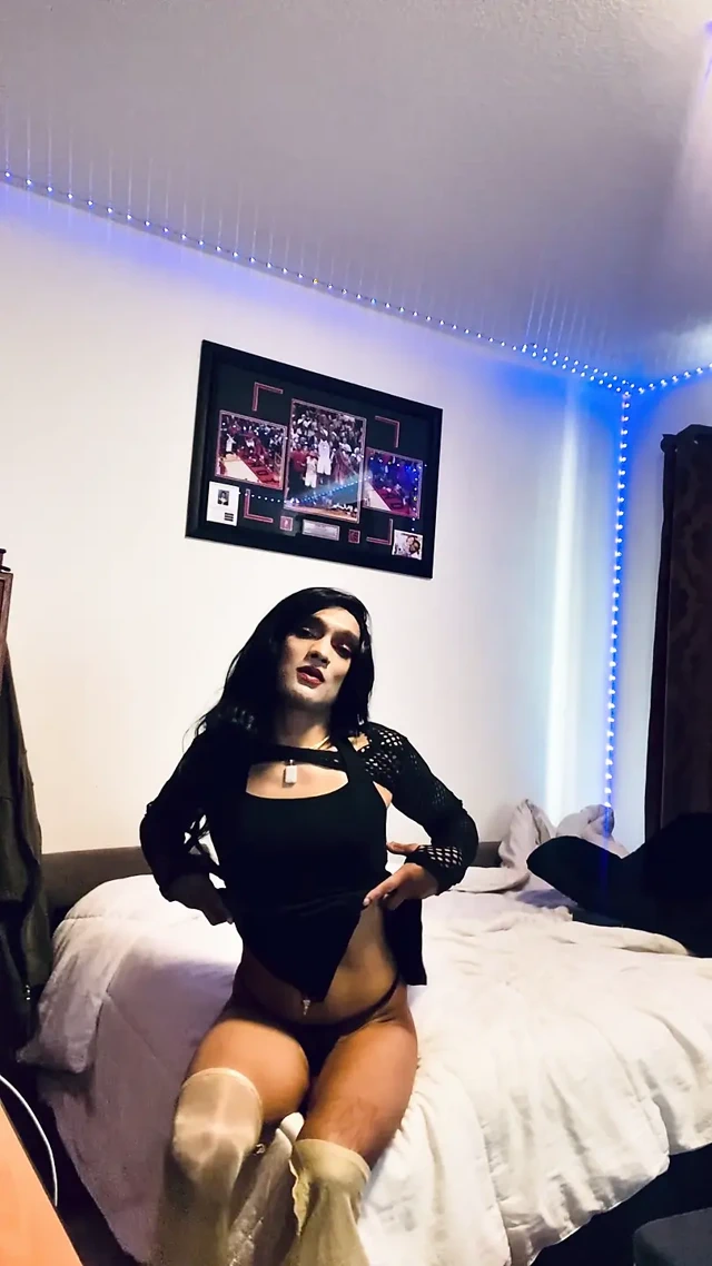 HOT INDIAN FIVE BOY SEXY CROSSDRESSER