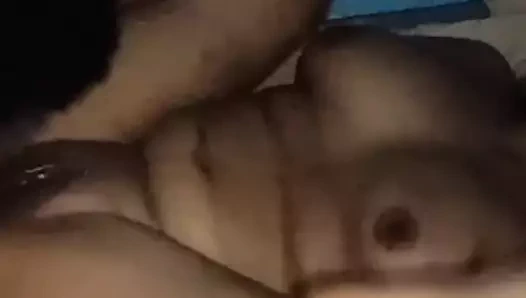 Shila kuyruğu bilkul takım elbisesi bilkul rasila rachila'yı tuttu