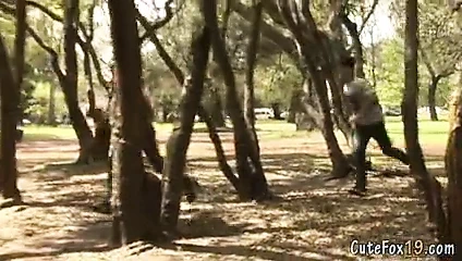 Foxy delikanlı öper ve eşi ile oyun