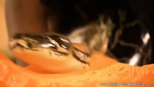 minyon bayan en derin arzu bu duygusallık