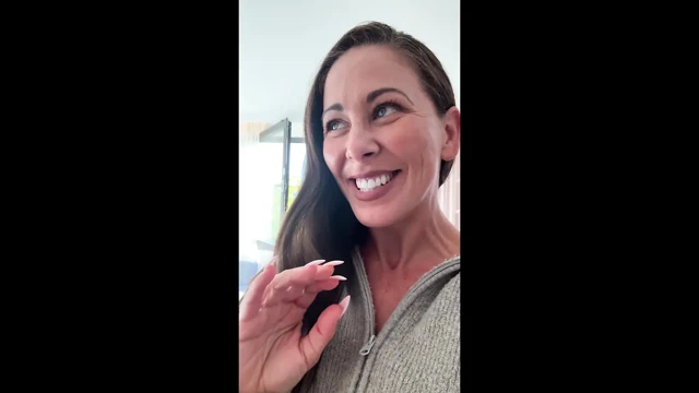 Cherie Devielle yüze boşalmaya kadar keiran lee'yi götünü yalıyor ve emiyor