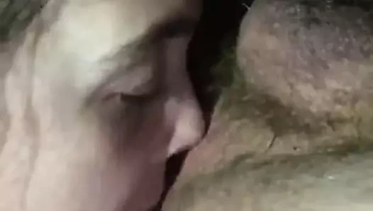 Asslicking pis sürtük çevreleyecek