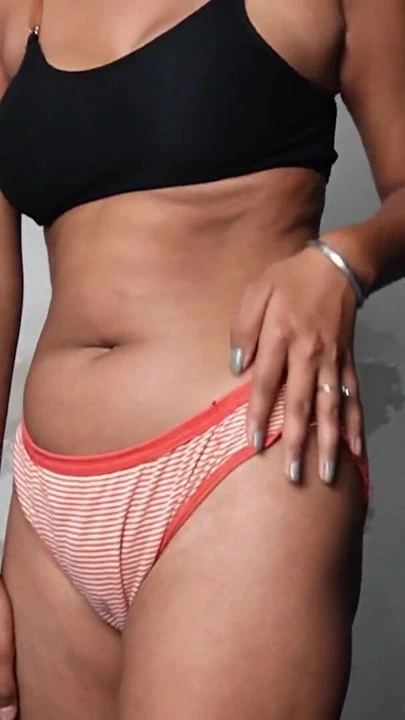 Üvey oğlum gelene kadar amımı yaladı. | Klip 1