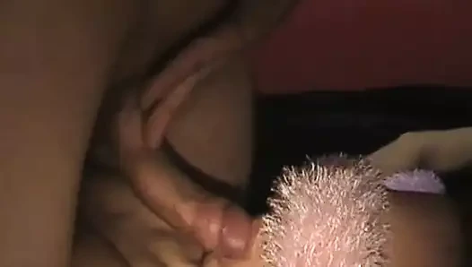 Gözleri bağlı, yatağa bağlı ve becerdin