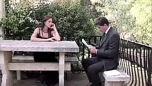 Avukatla bahçede sikiş