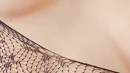 Amcığım yanıyor ve kocamın işten eve gelmesini bekleyemiyorum