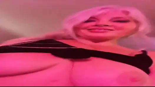 704088638501167105.mp4