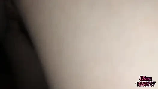 Üvey kız kardeşim sikişmemi istiyor