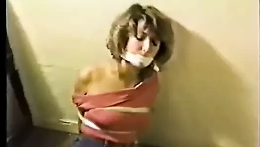 Laurel blake güzel bir kızı bağlar